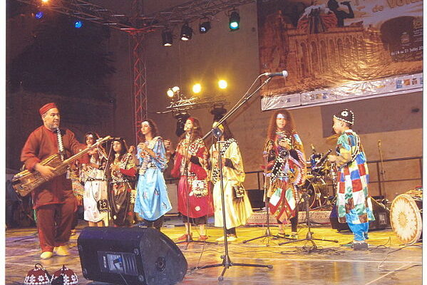 A Essaouira, 400 000 fous de musique et de liberté bnat-gnawa0000