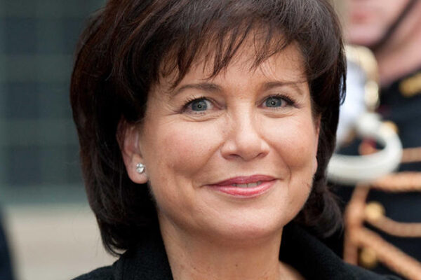 anne_sinclair_leader