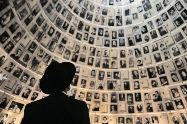 holocausteAS06