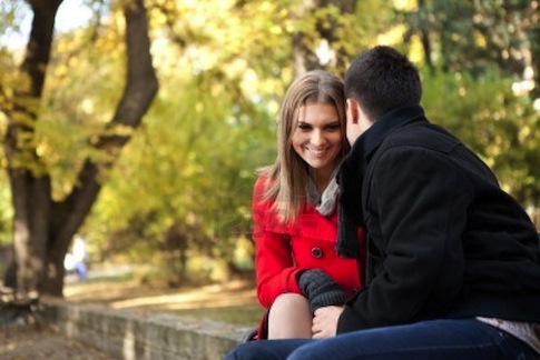 couple_flirtingh