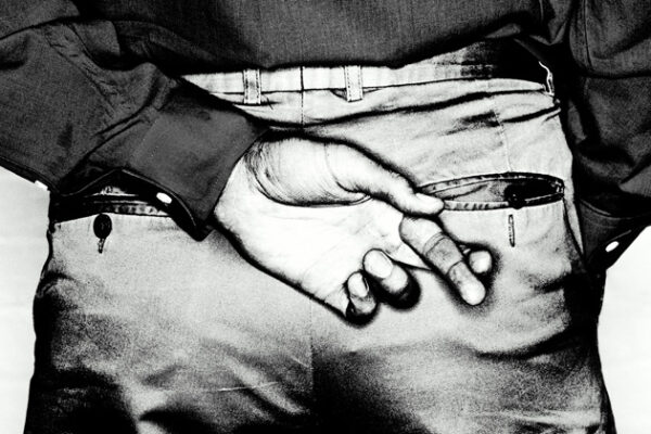 lies_630x420