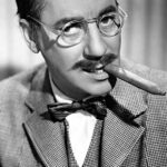 Groucho_Marx_-_portrait-800x600