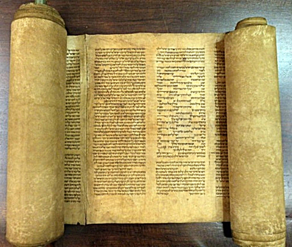 torah (2)