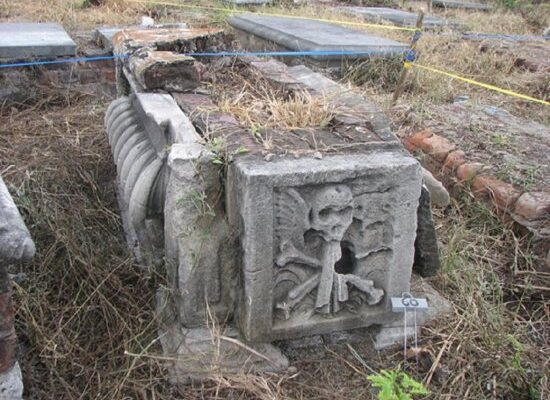17_jewish_hunt_s_bay_cemetery_in_jamaicacopie-8e7e4