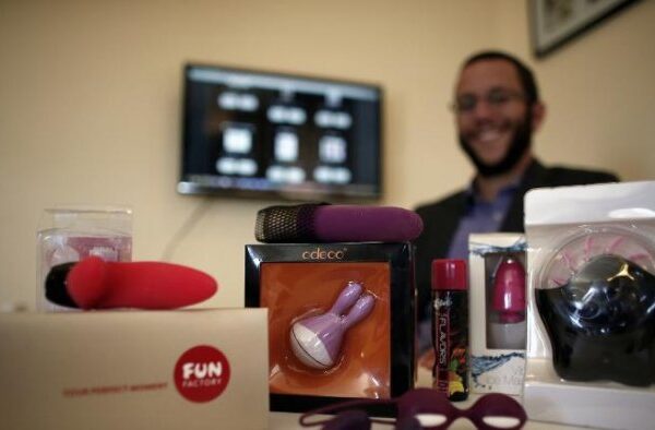 rabbinsextoys