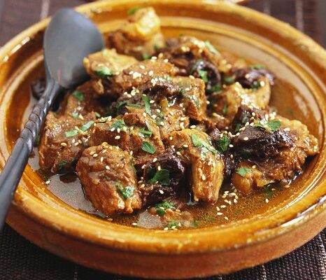Tagine-d-agneau-aux-dattes