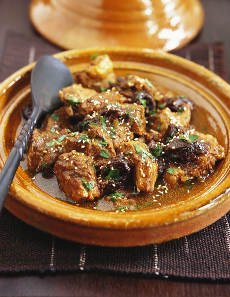 Tagine-d-agneau-aux-dattes