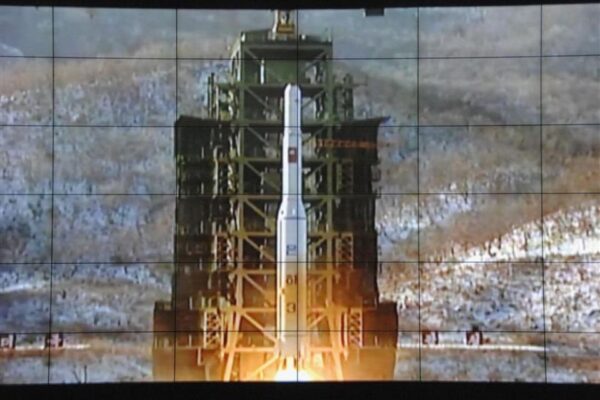 Korean-screen-shows-a-rocket
