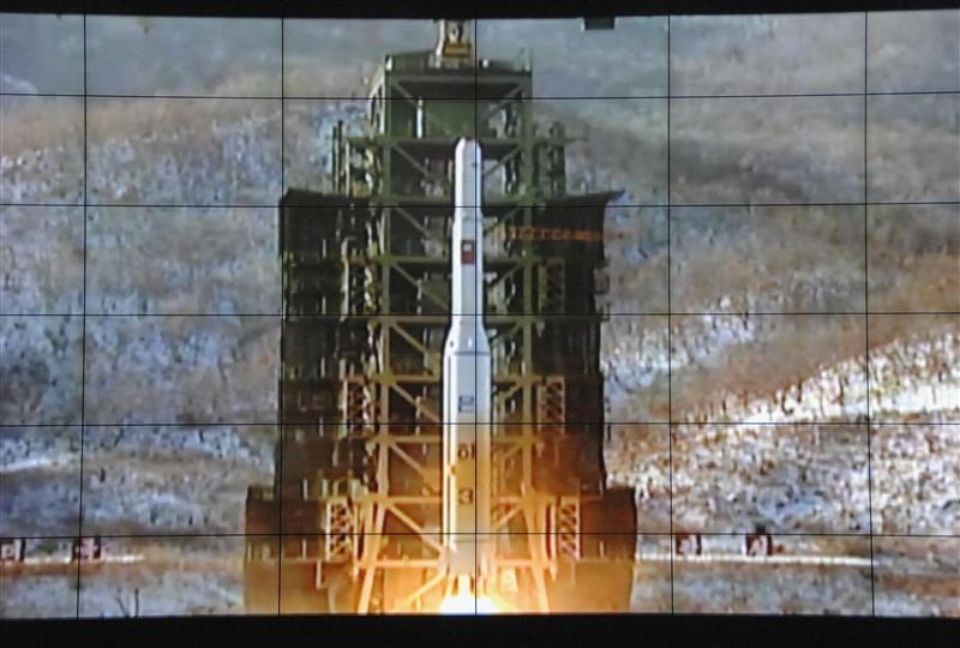 Korean-screen-shows-a-rocket