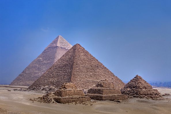 pyramides