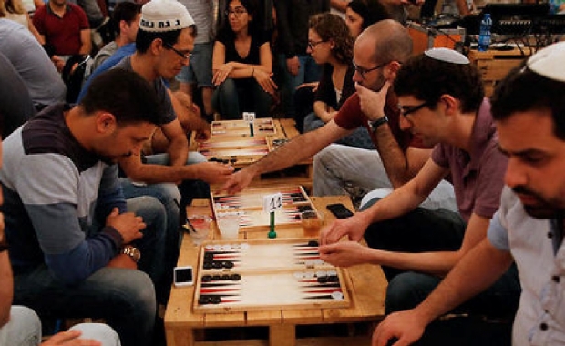 backgammon