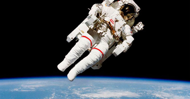 astronaute