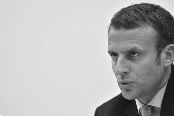Macron (1)