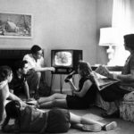 Family_watching_television_1958
