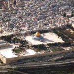 Temple-Mount-aerial-from-se-tb010703230-biblelieux
