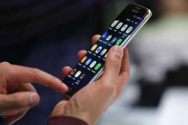 smartphone-galaxy-s7-samsung-190026-0@1x