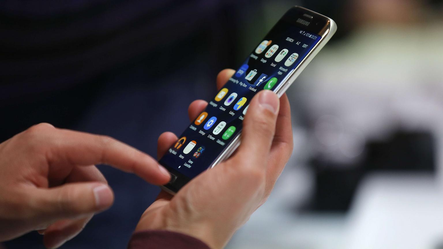 smartphone-galaxy-s7-samsung-190026-0@1x
