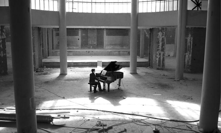 piano_large