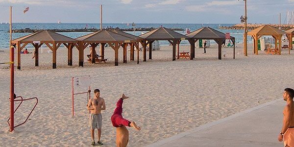 tel-aviv-l-a-en-mediterranee