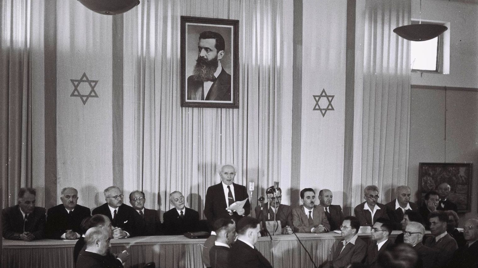 ben-gurion-reads-israel-s-declaration-of-inderpendence-in-tel-aviv_6053838