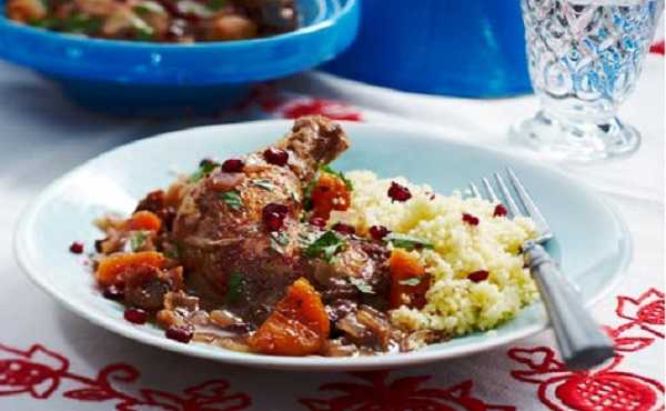 tajine-de-poulet-aux-grenades