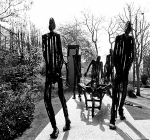 tim-statue