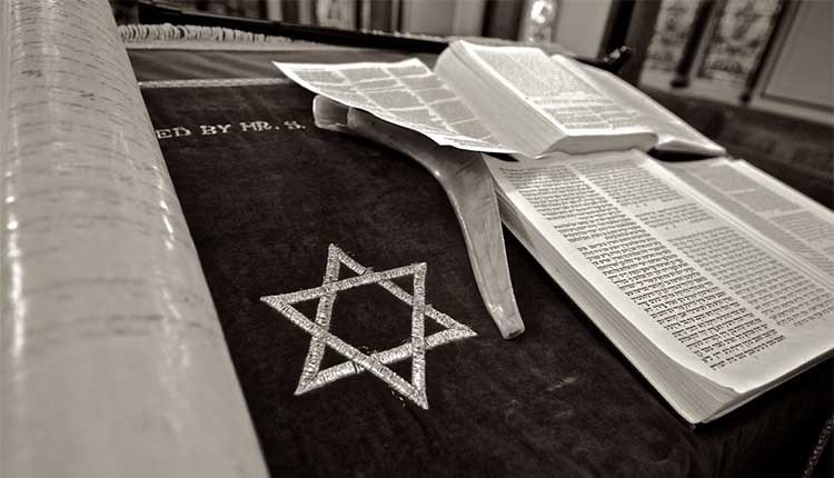 la-communaute-juive-ferme-ses-synagogues-le-jour-du-shabbat-une-premiere-dans-son-histoire