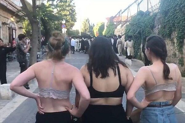 femmes-protest