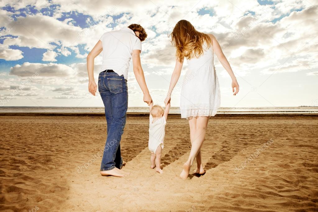 baby-first-steps