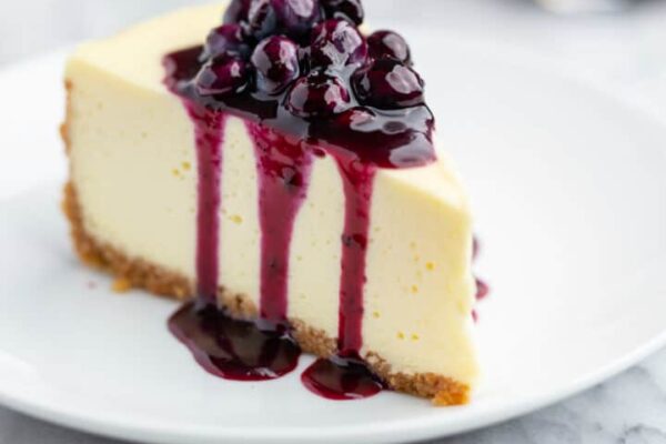 Cheesecake-with-Blueberry-Sauce-56-of-61_resized-720x540