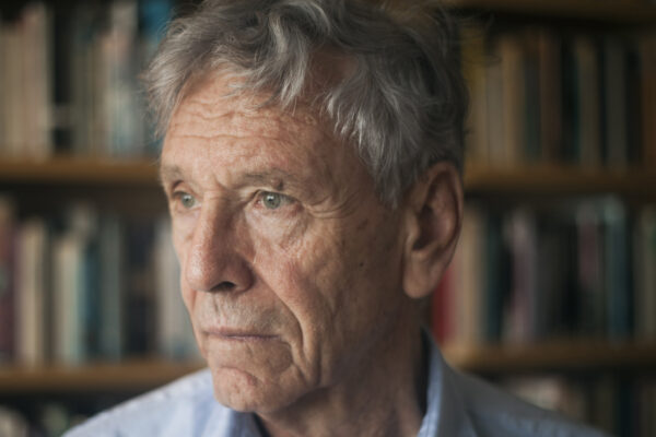 amos-oz