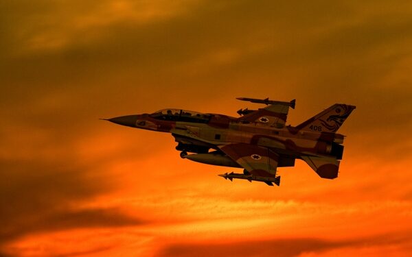 Avion-de-chasse-nuit-OZ-722x375