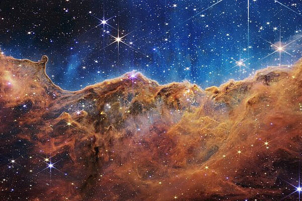 Photo-prise-par-le-telescope-James-Webb-640x400