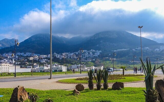 1024px-Tetouan-640x400