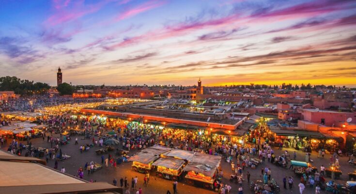 Place-Jemaa-El-Fna-Marrakech-735x400