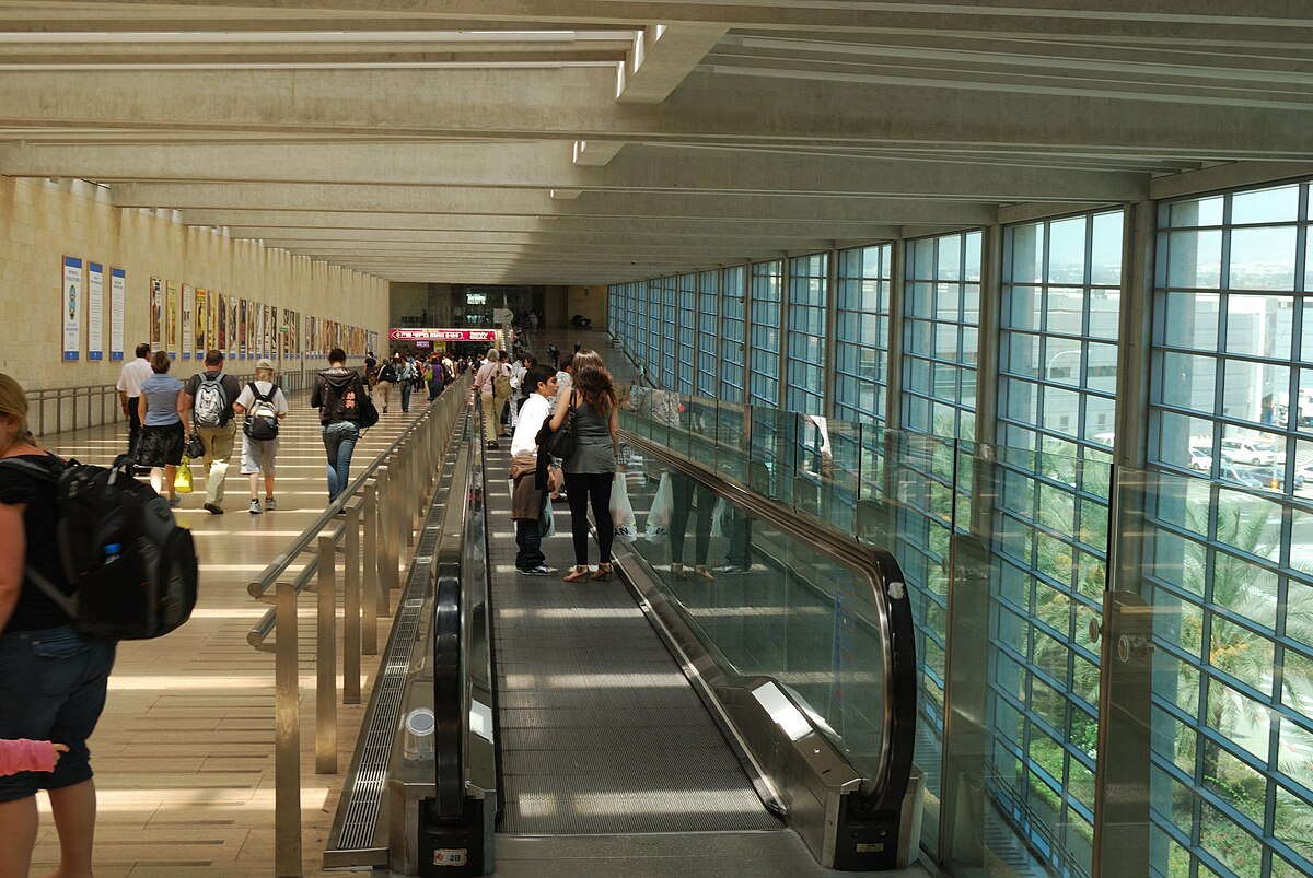 Ben_Gurion_Airport_TLV_August_2011_001