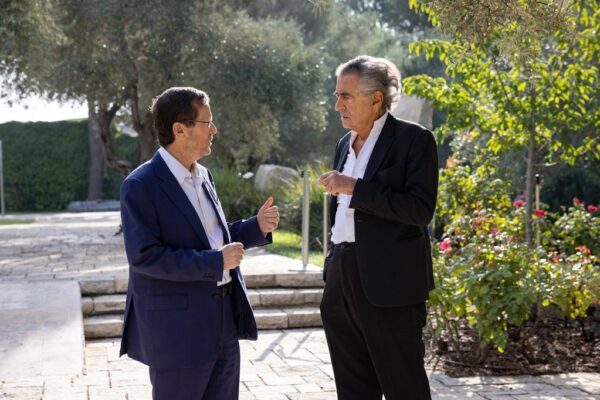 bhl-bernard-henri-levy-isaac-herzog-israel